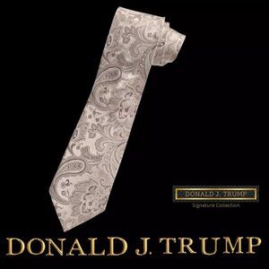 Donald J. Trump Signature Collection Necktie Tie Beige Tan Paisley President NEW
